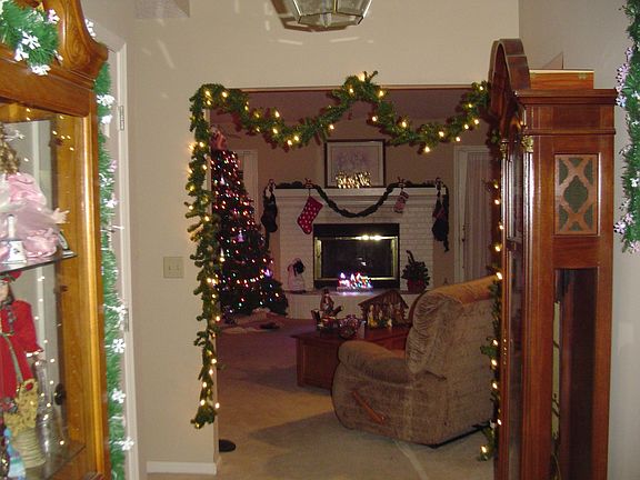 Foyer into Living room 12/2007