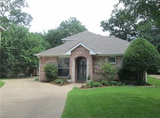 412 Milla Ln, Euless, TX 76039