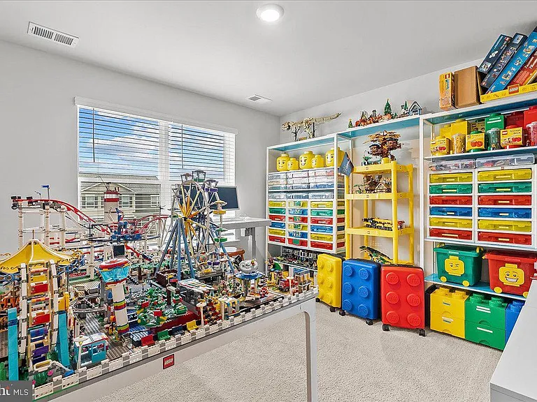 109 Woodford Dr — Photo 25