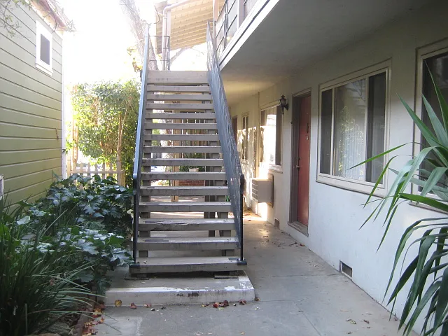 2 bed, 650 sqft, $1,690 — Photo 4