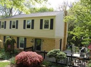 2418 Orchard Dr, Pittsburgh, PA