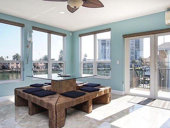 5th image of 210 Dolphin Pt APT D