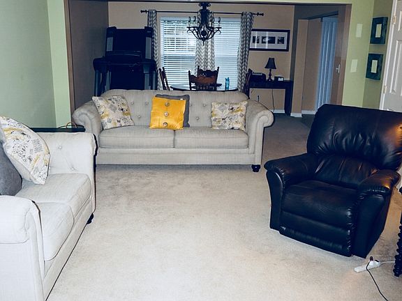 4th image of 933 Cobble Dr