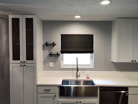3rd image of 170 Briarcliff Dr