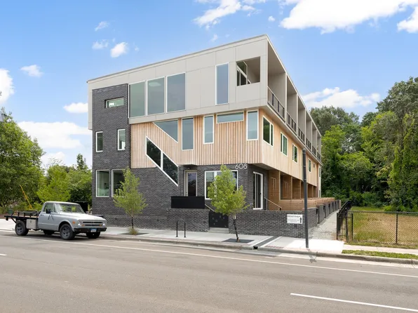 608 N Mangum St #2, Durham, NC 27701