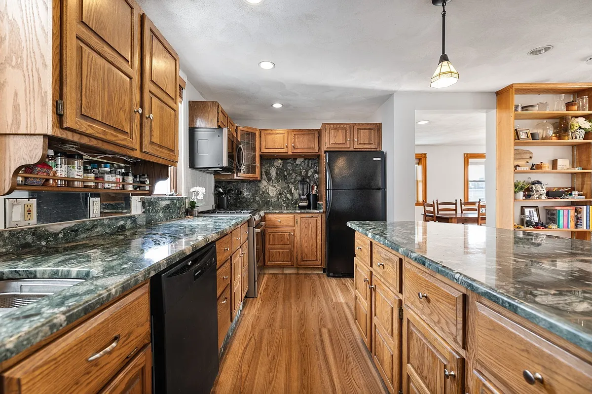 Building Photo - 84 G St #1