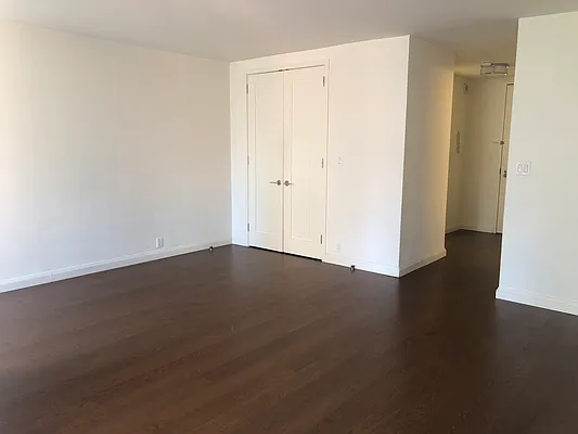 Rented by R New York | media 3