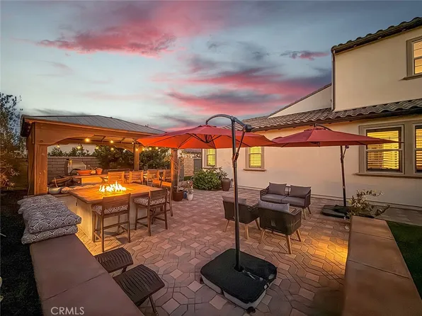 2402 Conroy Ave, Camarillo, CA 93012