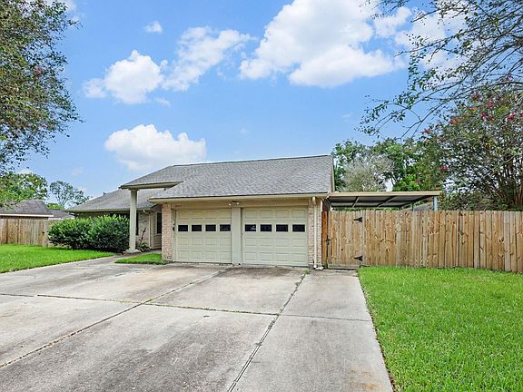 2nd image of 16422 Hibiscus Ln