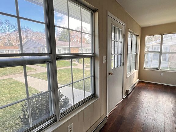 3rd image of 273 Berwick Court #A