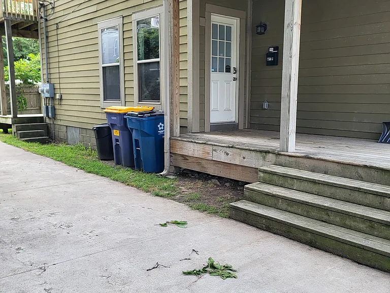 442 Clover Ct NW #1 — Photo 6