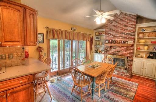 4th image of 60 Stoney Brook Cir