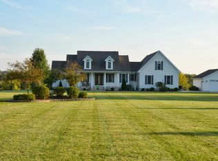 1404 W Sycamore St, Carterville, IL 62918