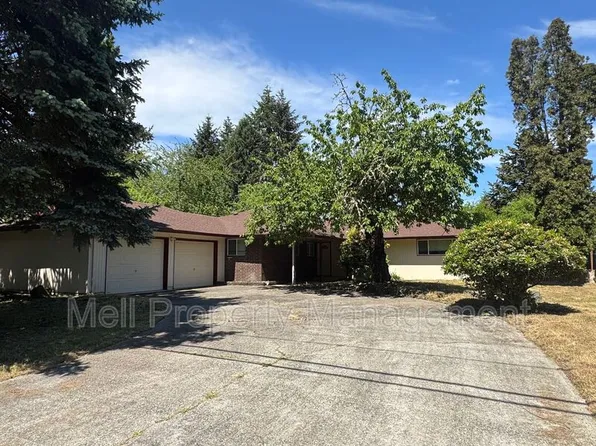 7016 Husky Way SE, Olympia, WA 98503