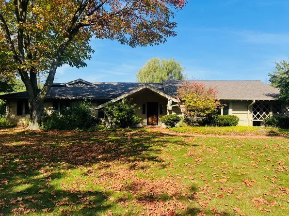 9431 North Regent ROAD, Bayside, WI 53217