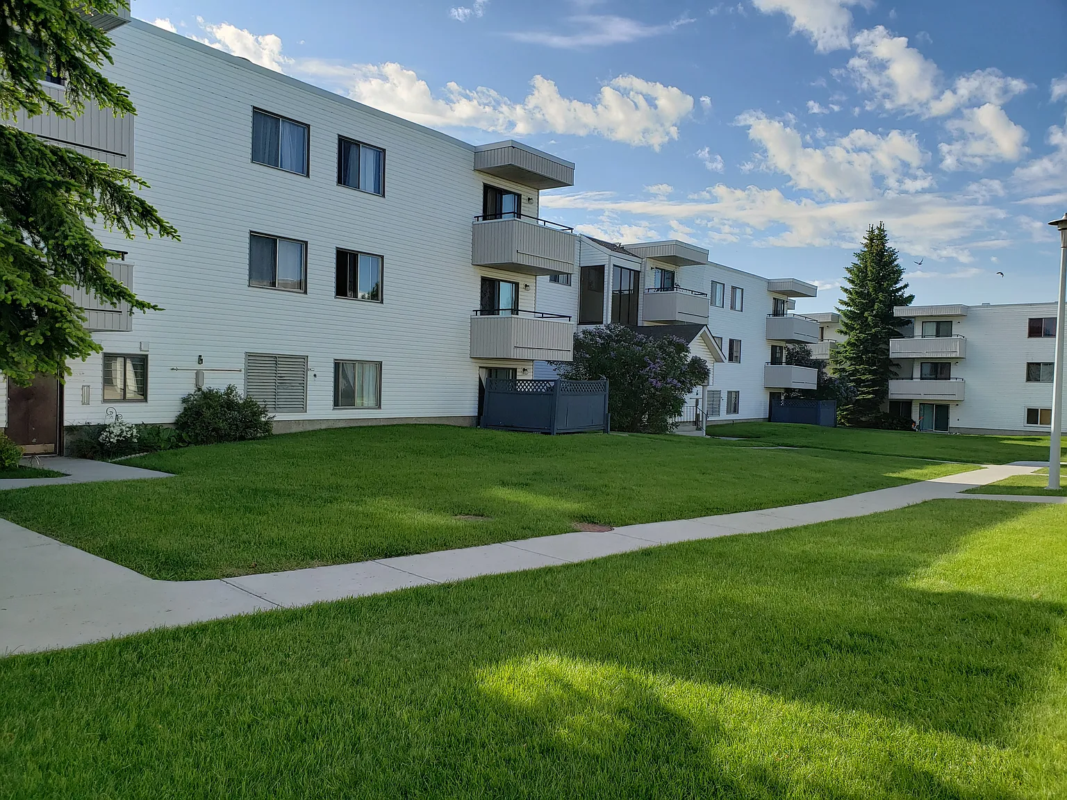 Amblewood Terrace — Photo 1