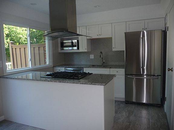 2nd image of 1169 Dickinson St Unit 1169