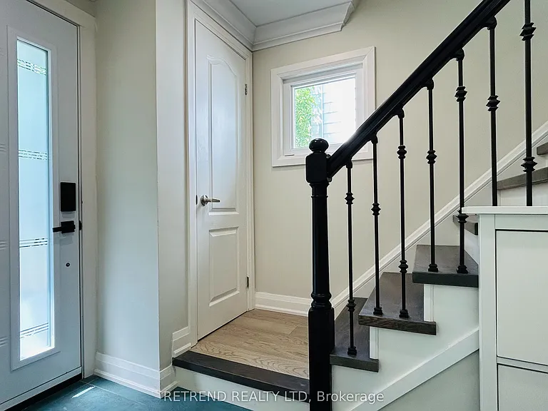 22 Wentworth Ave — Photo 11