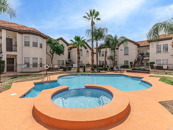 4th image of 3807 Plantation Grove Blvd #B208