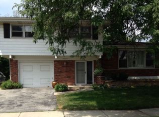 17042 Evans Dr, South Holland, IL 60473