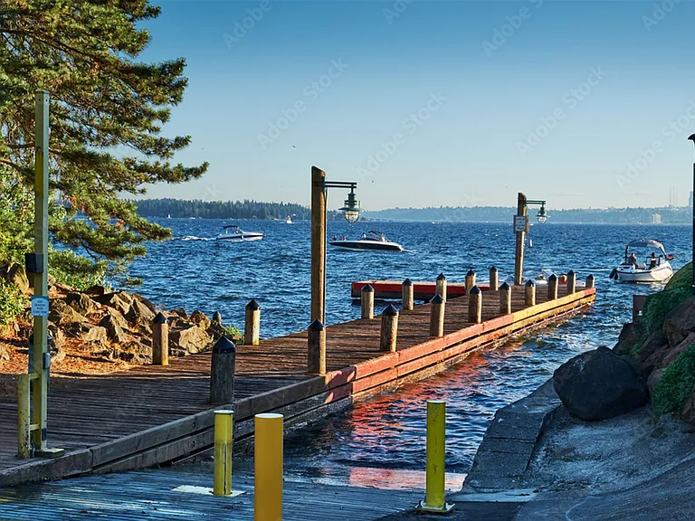 Monterey At Lake View Drive — Photo 21