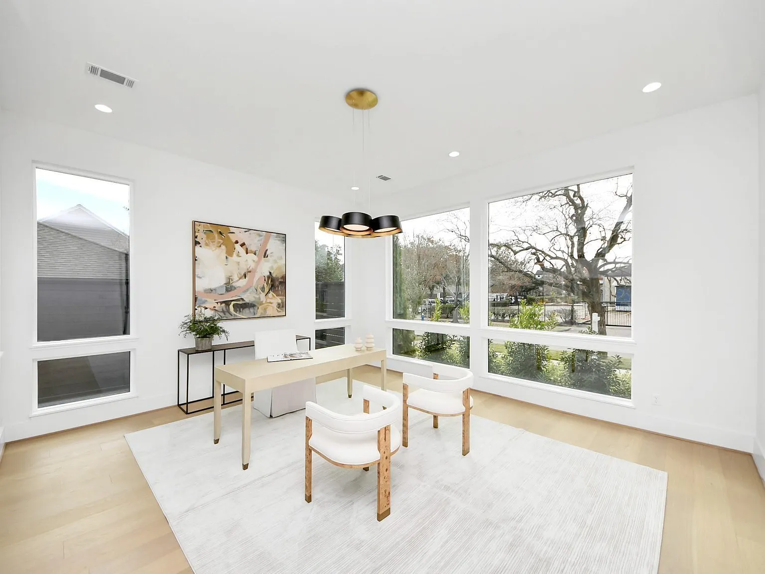 4 bed, 5.5 bath, 5505 sqft, $17,500 — Photo 4