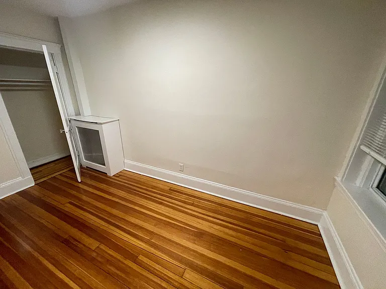 8 Barrows St #22 — Photo 6