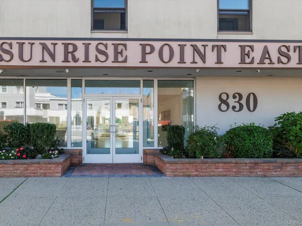 830 Shore Road #4S, Long Beach, NY 11561