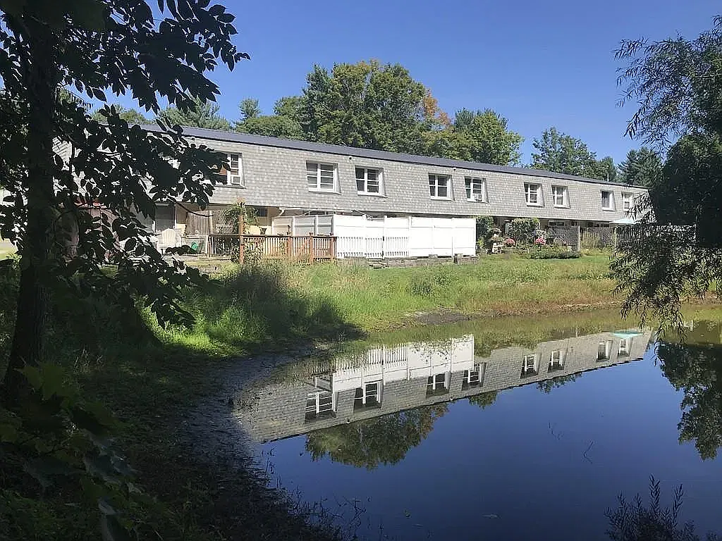 2 bed, 910 sqft, $1,500 — Photo 1