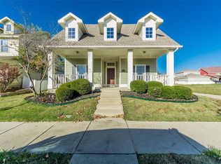 1413 Carriage Ln, Aubrey, TX 76227
