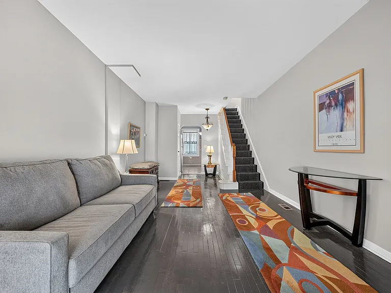 602 S Macon St — Photo 3