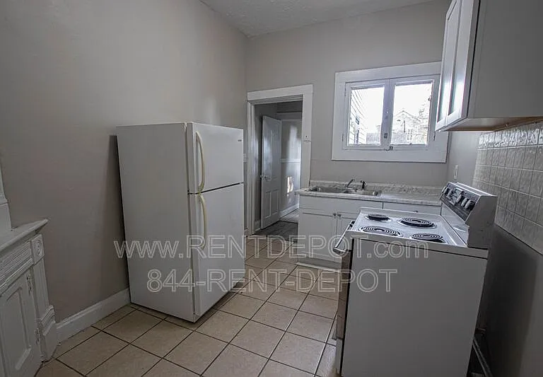 800 SE 2nd St #C — Photo 6