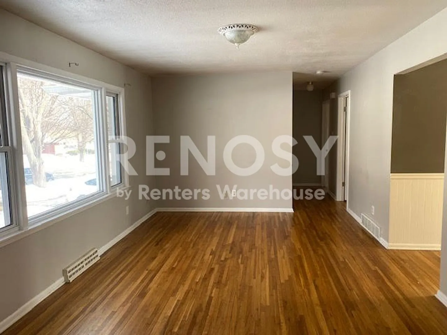 Available Now! | Cozy 3bd Ranch Style Home in NW Rochester | 2424 25th St NW, Rochester, MN 55901 — Photo 3
