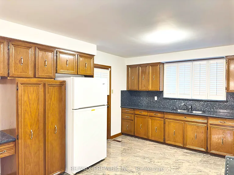 56 Fairchild Ave #MAIN — Photo 12