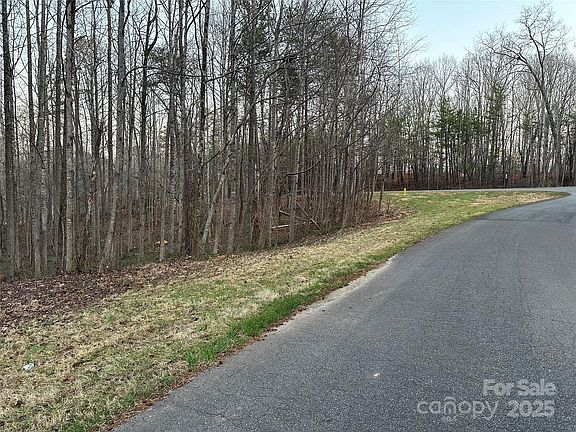 2nd image of 106 Dakota Dr #81
