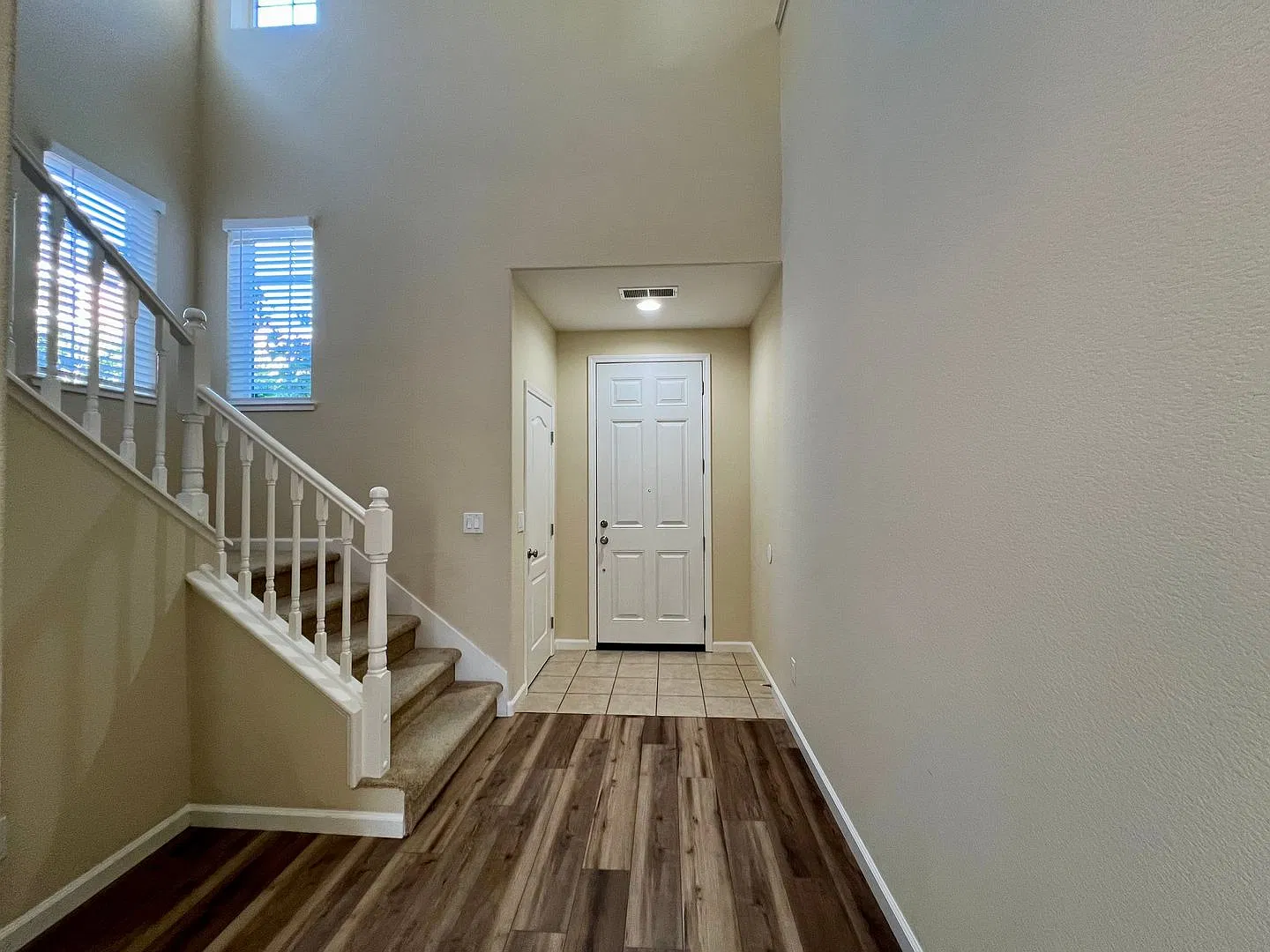 Charming 3 bed/3 bath in North Laguna — Photo 3