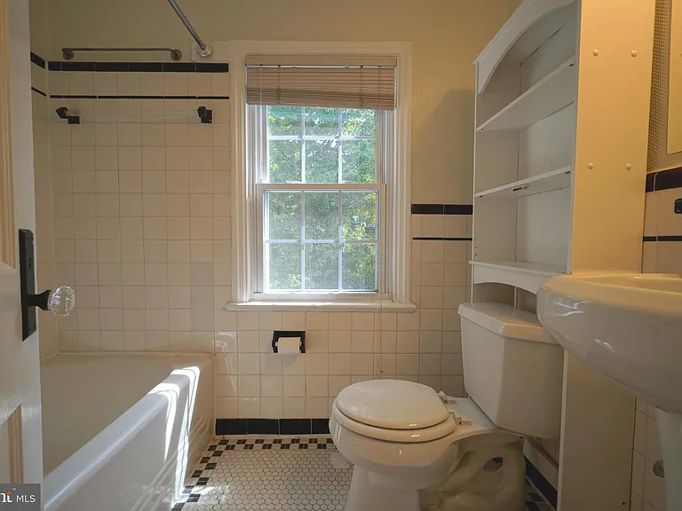 2161 N Brandywine St — Photo 20