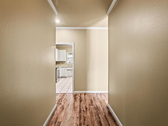 5th image of 4339 Spring Glen Dr