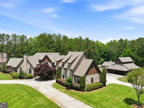 605 Carriage Ave, Jefferson, GA 30549