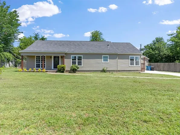 515 E Pennsylvania Ave, Van, TX 75790