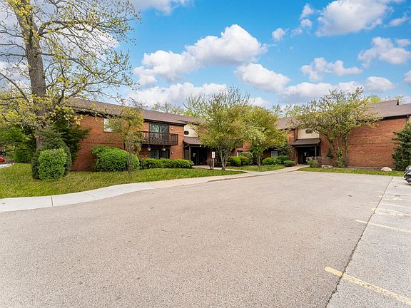 2nd image of 33561 N Royal Oak Ln APT 209