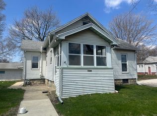 1220 N Center St, Bloomington, IL 61701