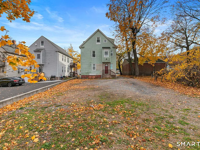 39 Lander St #2 — Photo 5