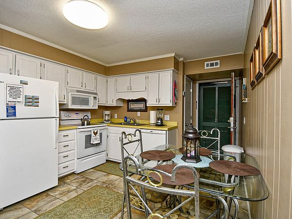 5th image of 9560 Shore Dr. #1P