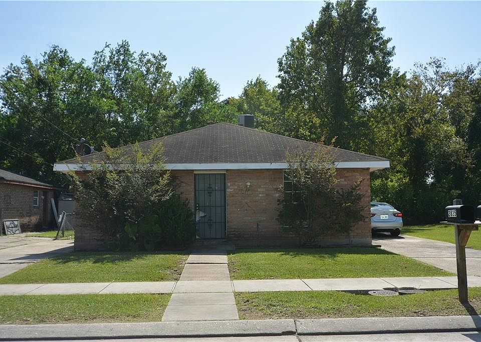 1st image of 2833-35 Stacie Dr