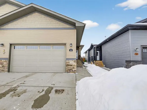 14 N Violet Close, Olds, AB T4H 0E4
