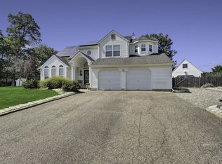 187 Old Orchard Rd W, Toms River, NJ 08755