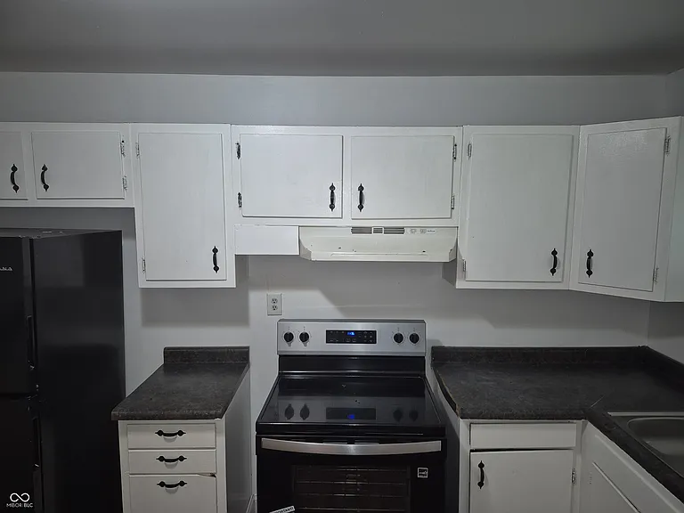 2725 Kristen Dr W — Photo 9