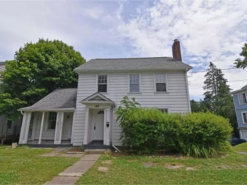 1st image of 146 East Ave #3
