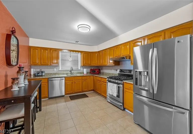 23 Chester Ave #2 — Photo 6